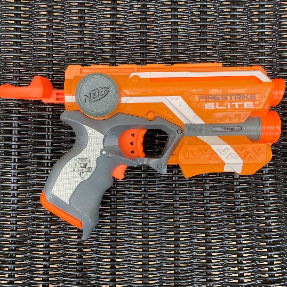 Nerf Firestrike Elite